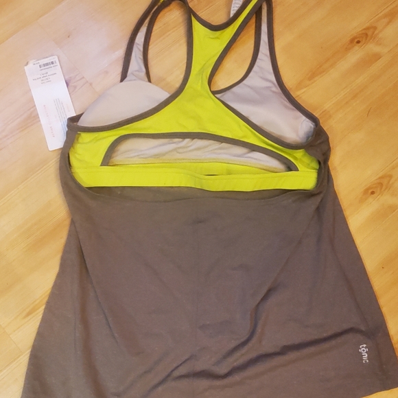 TONIC built in bra tank. - Picture 3 of 4